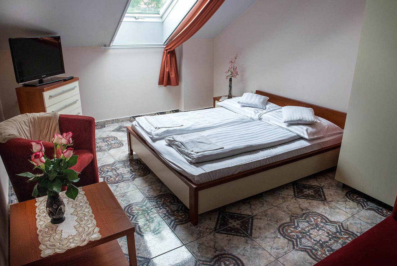 Bl Luxus Apartman Szeged Exterior photo